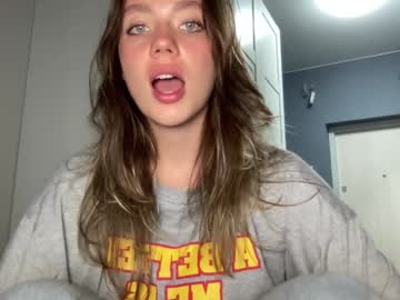 girl
        angel_from_sky cam image #3133856