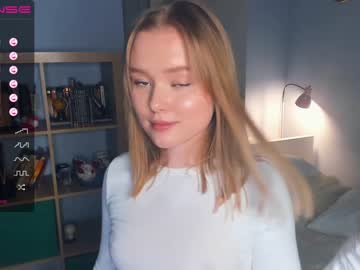 girl
        sun_shiiine cam image #870094