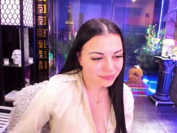 girl
        alma_pearl cam image #2051687
