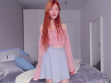 girl
        jennifer_ewans cam image #1097611