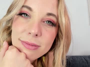 girl
        yourgirlmillie cam image #2057742