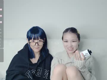girl
        little_yena cam image #1650759
