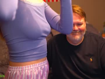 couple
        emmycb cam image #3103564
