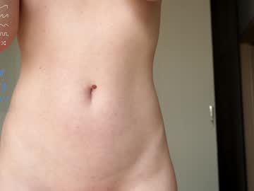 girl
        ronny_ponny cam image #3176429