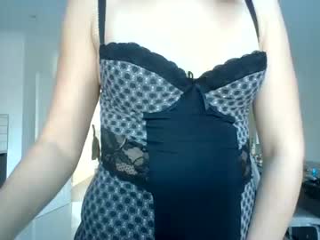 girl
        eatmypie69 cam image #1893119