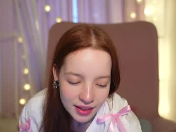 girl
        my_mia_ cam image #2908343