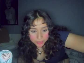 girl
        lexi_luxe cam image #3864650