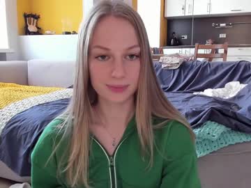 girl
        magic_couple13 cam image #2711971