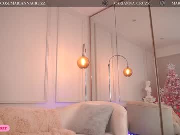 girl
        mariannacruzz cam image #1985286