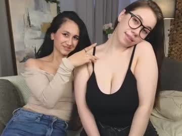 couple
        brittdaunt cam image #4449565