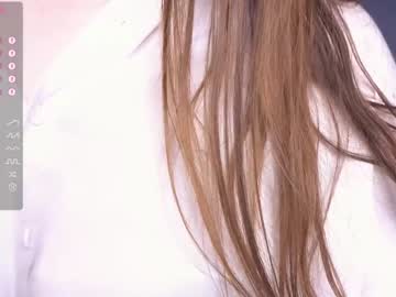 girl
        maydacarls cam image #2626275