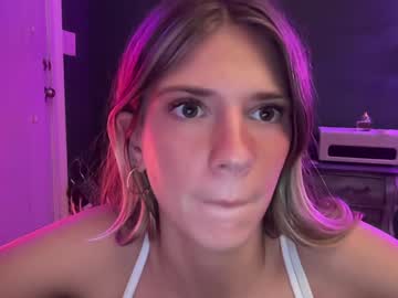 girl
        oliviahansleyy cam image #3548813