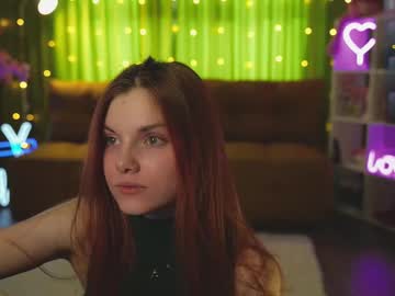 girl
        katy_ethereal cam image #4152276