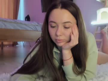girl
        meryfoxxx cam image #1246234