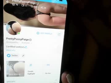 girl
        prettuypussypaige cam image #2817776