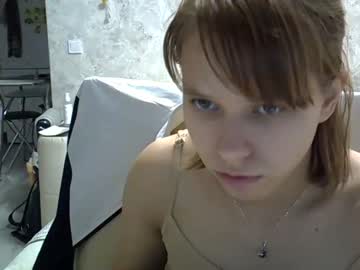 girl
        the_partisan cam image #2567855