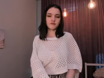 girl
        berenicecoleson cam image #3377292