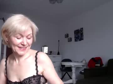 girl
        jasmin18v cam image #797010