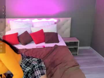 girl
        mia_chii cam image #3213294