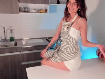 girl
        marmuse cam image #1383719