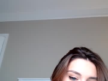 girl
        ruby_maee cam image #2512222