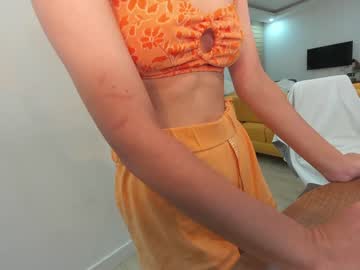 girl
        ehotlovea cam image #40103