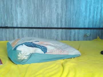 girl
        mira_one_ cam image #4560180