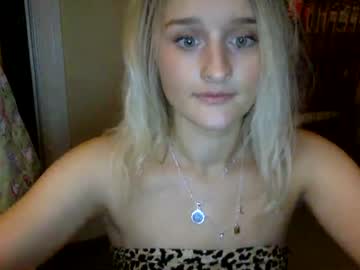 couple
        kittyndaddy757458 cam image #2212633