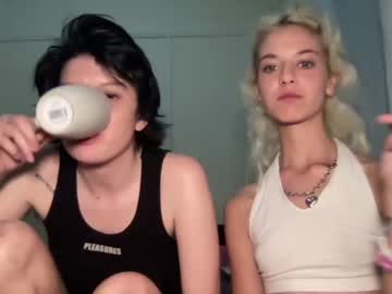 couple
        finnbambi444 cam image #69762