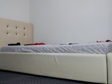 girl
        carmela_fox cam image #3608109