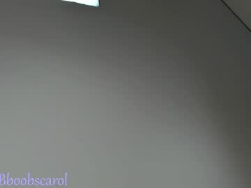 girl
        bboobscarol_ cam image #3589038