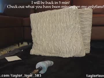 girl
        taylor_love_303 cam image #1011855
