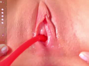girl
        little_effy18 cam image #2877214