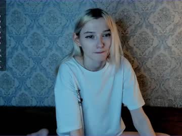 girl
        charityryan cam image #1729846
