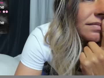 girl
        jennyhardnipsmith cam image #1543151
