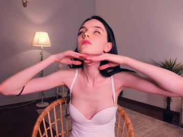 girl
        mariamhailey cam image #2320628
