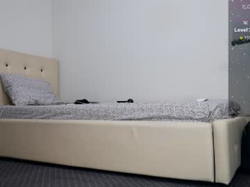 girl
        carmela_fox cam image #2103732