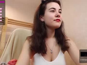 girl
        mila_kimm cam image #456054