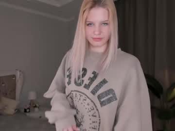 girl
        itsagoodtimeformagic cam image #2073549