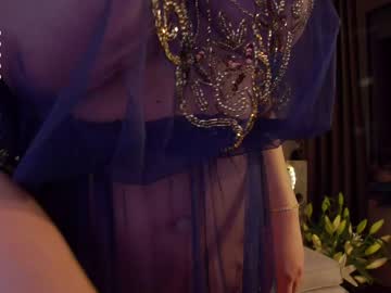 girl
        karrin cam image #2828255