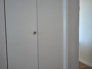 girl
        gigiluvss cam image #3001687