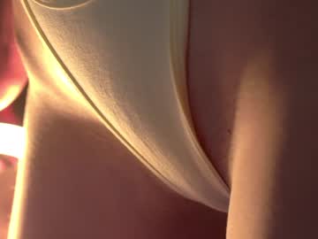 girl
        wendy_amber cam image #3163598