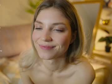 girl
        darlineash cam image #4019838
