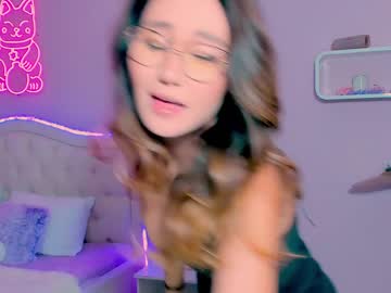 girl
        killer_face cam image #1577395