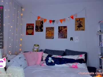 girl
        lilicapie cam image #268508