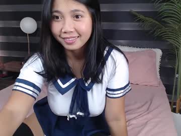 girl
        skytime96 cam image #3016885