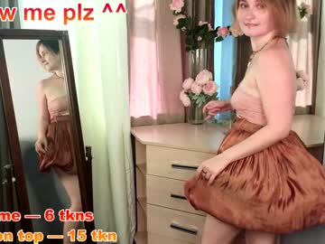 girl
        sweet_pumpkin_pie cam image #2965511