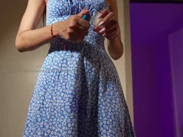 girl
        shena_nomy cam image #3090488