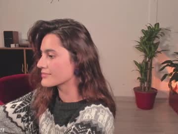 girl
        marmuse cam image #1499057