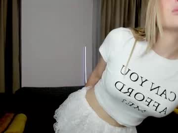 girl
        brulik____ cam image #3455156